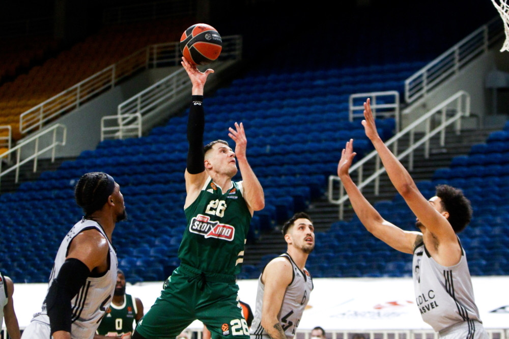 Panatinaikos slavi Nemanju: Srbin odigrao utakmicu snova, postigao 33 poena!