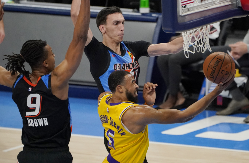 Pokuševski eksplodirao, davao trojke, zakucavao i udarao rampe za najbolju NBA partiju! (VIDEO)