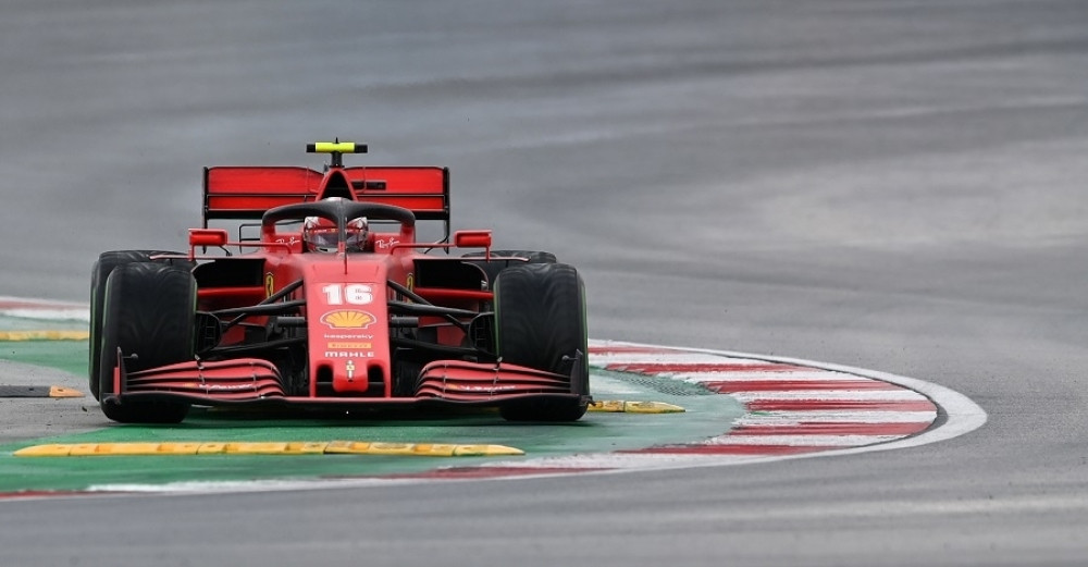 Vozač crnog konjića ima koronu, šampion dobio crnu boju, sad čeka i 45 miliona za godinu