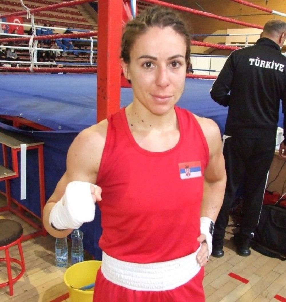 Naša Nina Radovanović glavna zvezda prve finalne večeri!