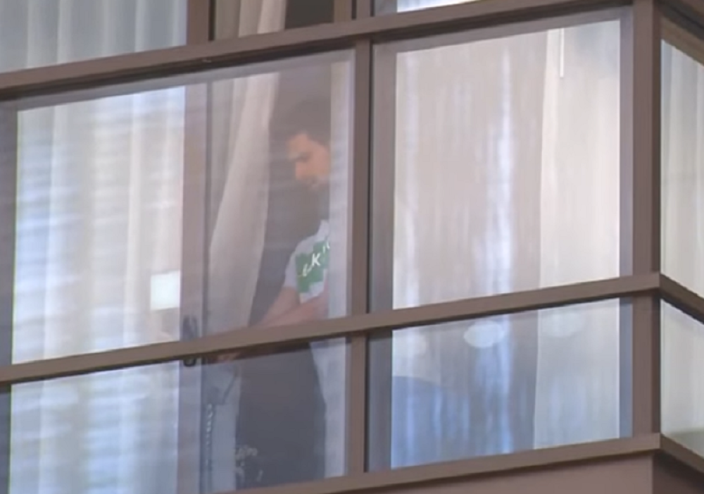 Novak snimljen u karantinu! Oduševiće vas kada vidite šta radi! (VIDEO)