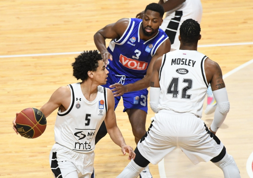 Partizan ide u Ljubljanu, a iz kluba je pred meč koji je "biti ili ne biti" stigla poruka kakva se nije čula ove sezone