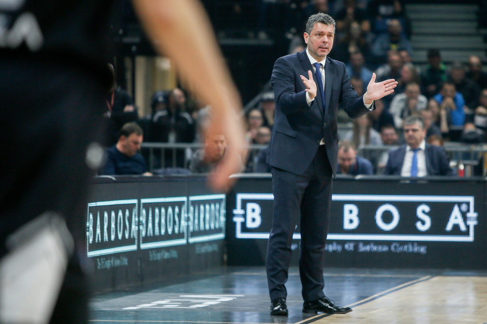 Trener Budućnosti nakon pobede svog tima bio u euforiji, pa napravio neprimeren gest!