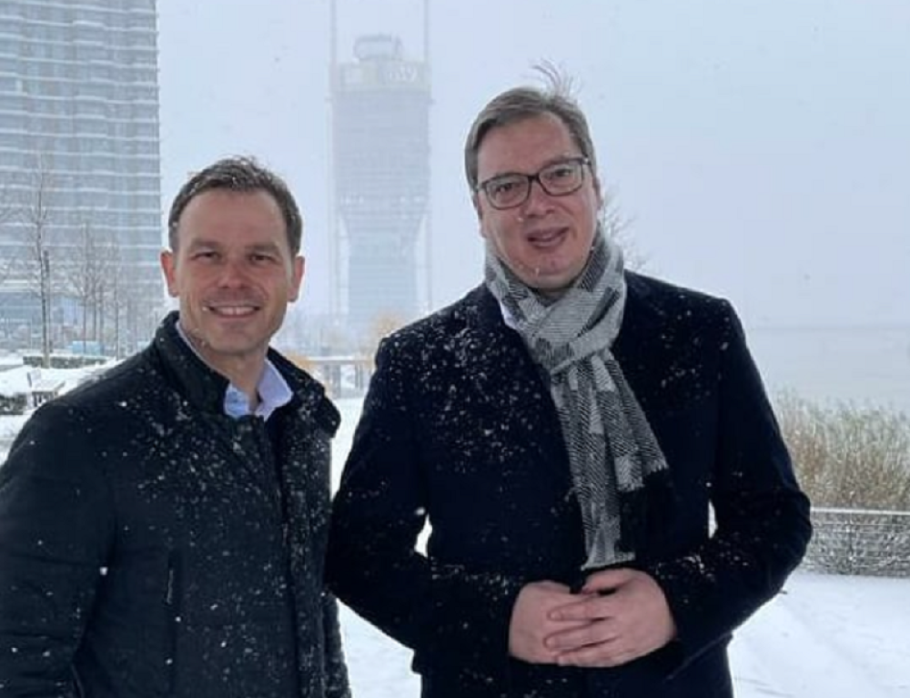 Vučić prošetao sa ministrom finansija, a zbog jednog detalja se IZVINIO svima