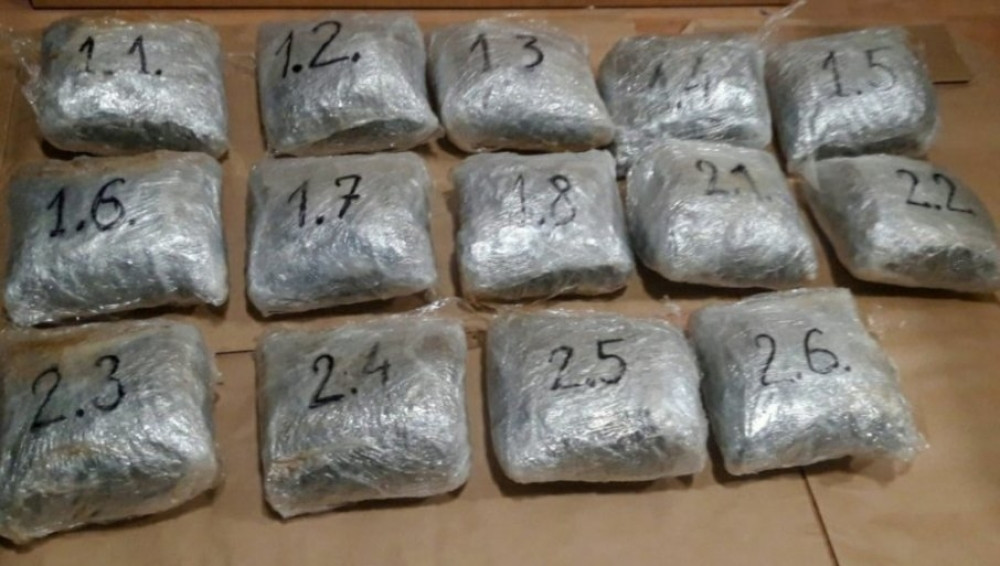 Policija zaustavila automobil, a kada su otvorili gepek vozača su odmah odveli u zatvor!