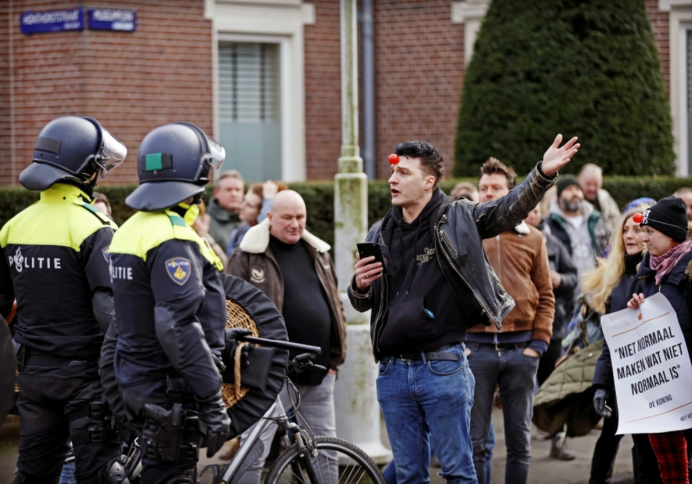 Policija rasturila demonstracije u Amsterdamu