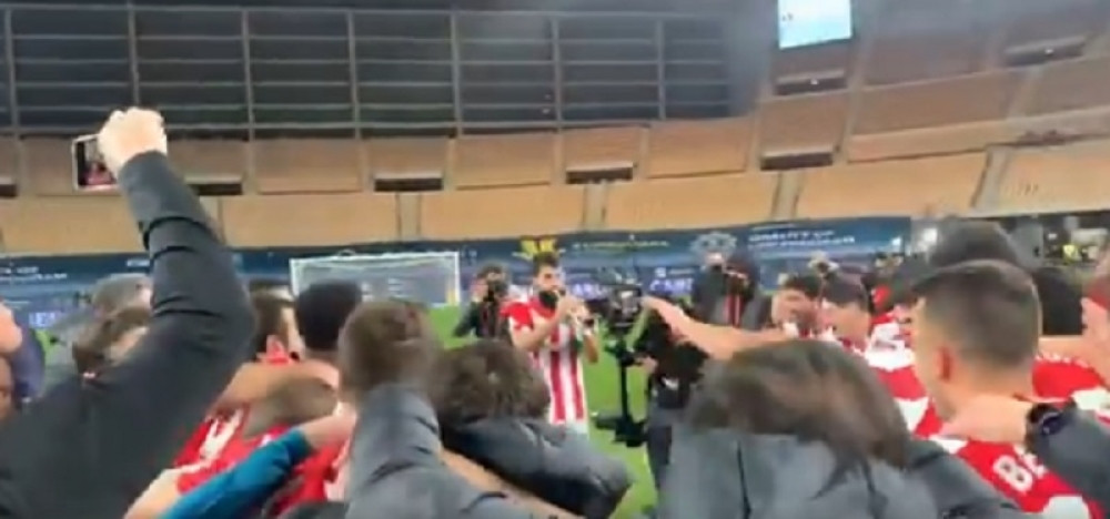 Srušio Barsu, dobio ćušku od Mesija, pa zasvirao trubu!