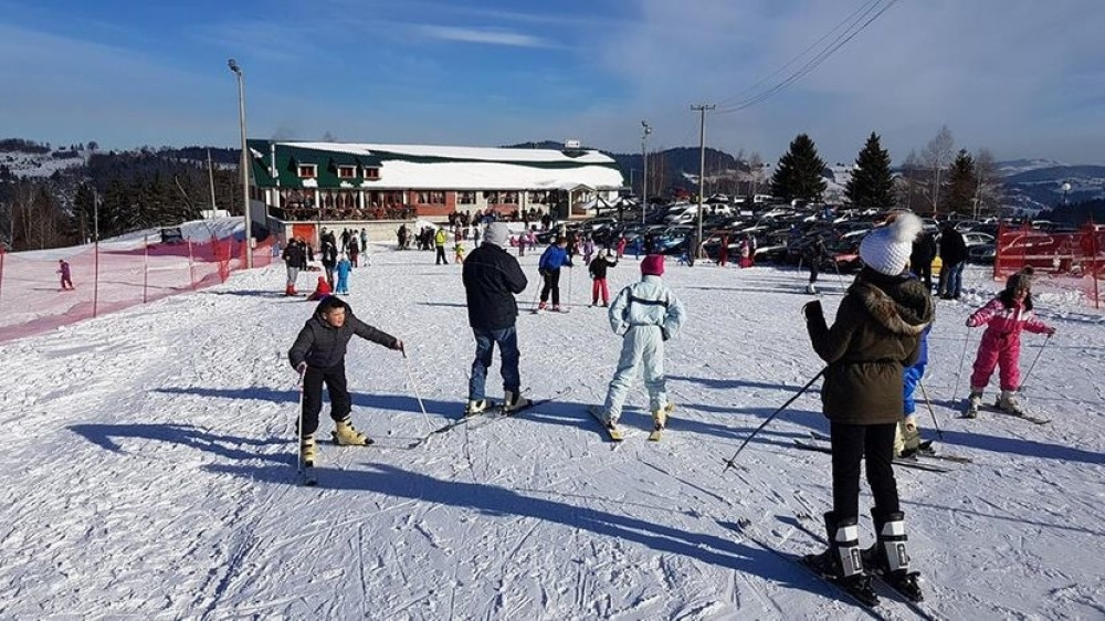 Zlatar pun skijaša i ove sezone, kapaciteti mahom popunjeni! (FOTO)