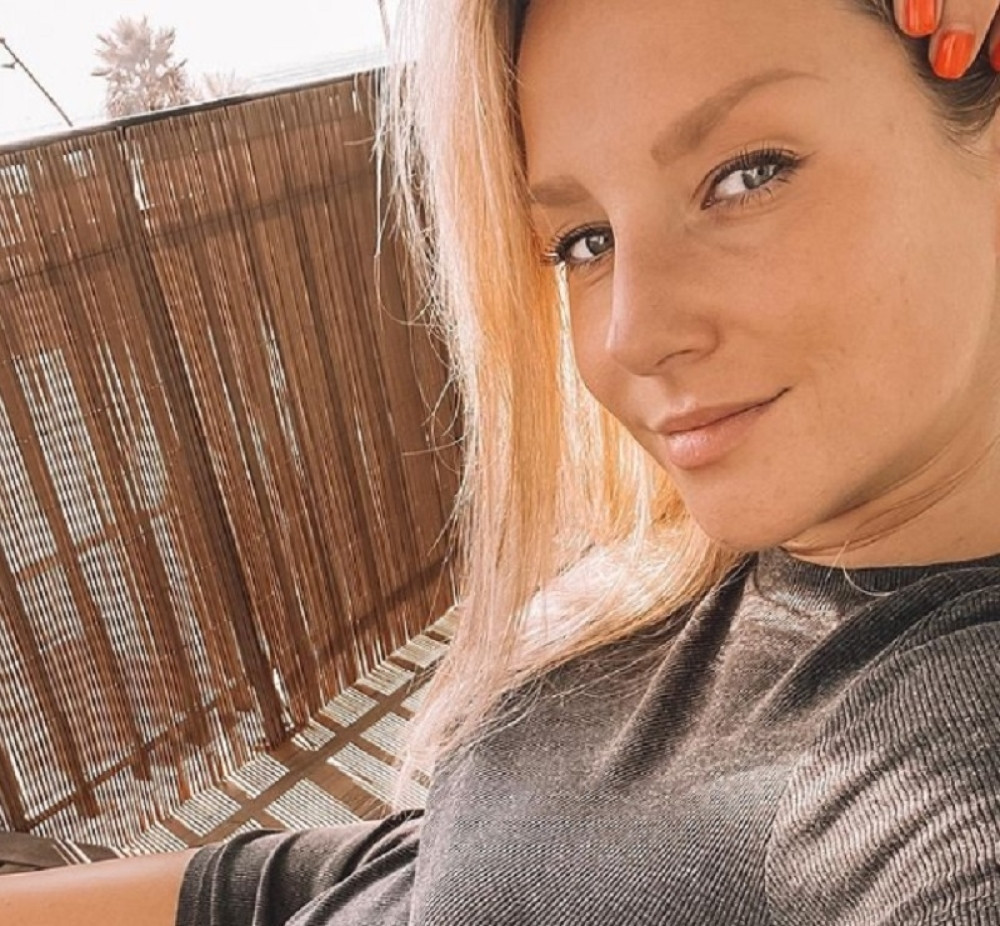 Supruga golmana Barse pozirala u providnom šorcu, sve ostavila bez daha! (FOTO)