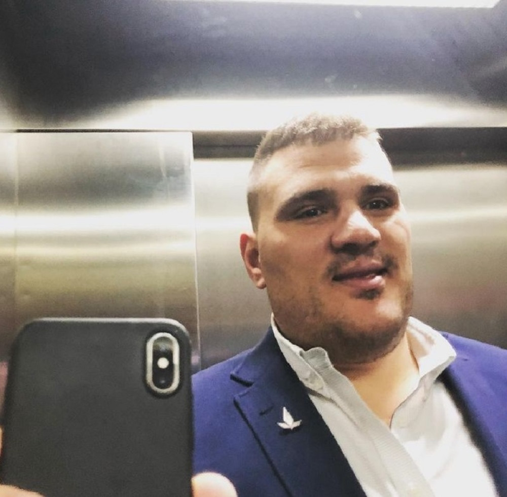 Ovo je telohranitelj koji čuva Kristijana Ronalda i Georginu! (VIDEO)