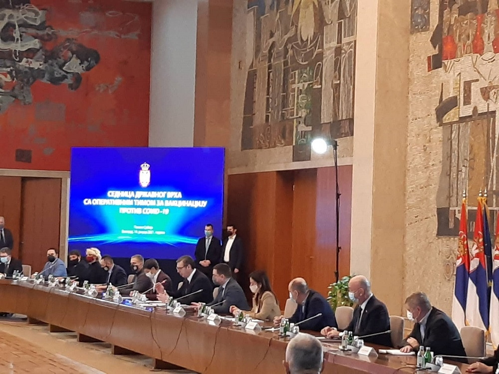 Vučić i Brnabić u Palati Srbija: Ovo je pitanje opstanka Srbije!