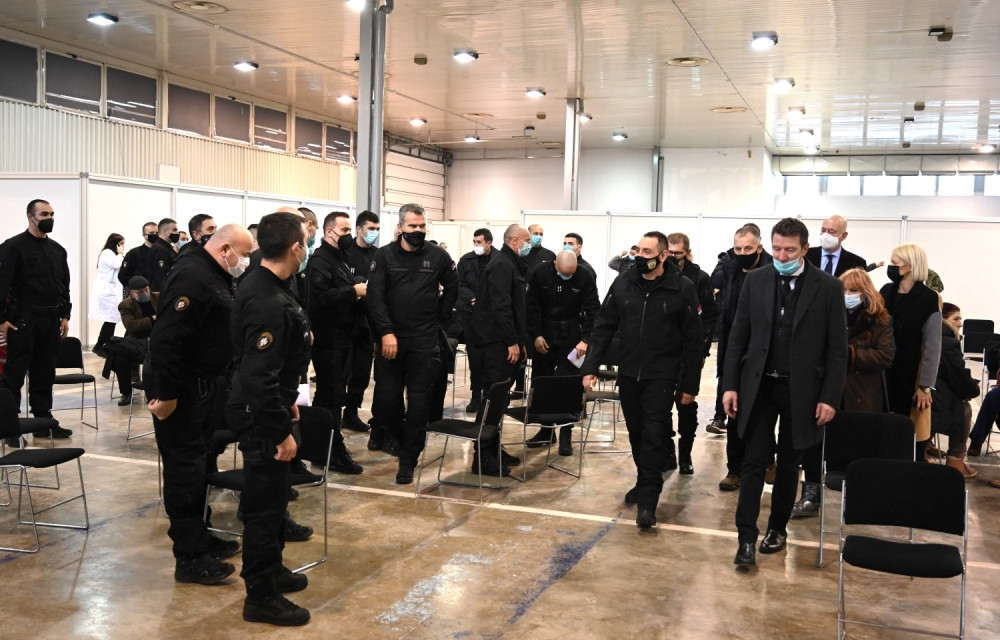 Vakcinisano više od 500 pripadnika Ministarstva unutrašnjih poslova (FOTO)