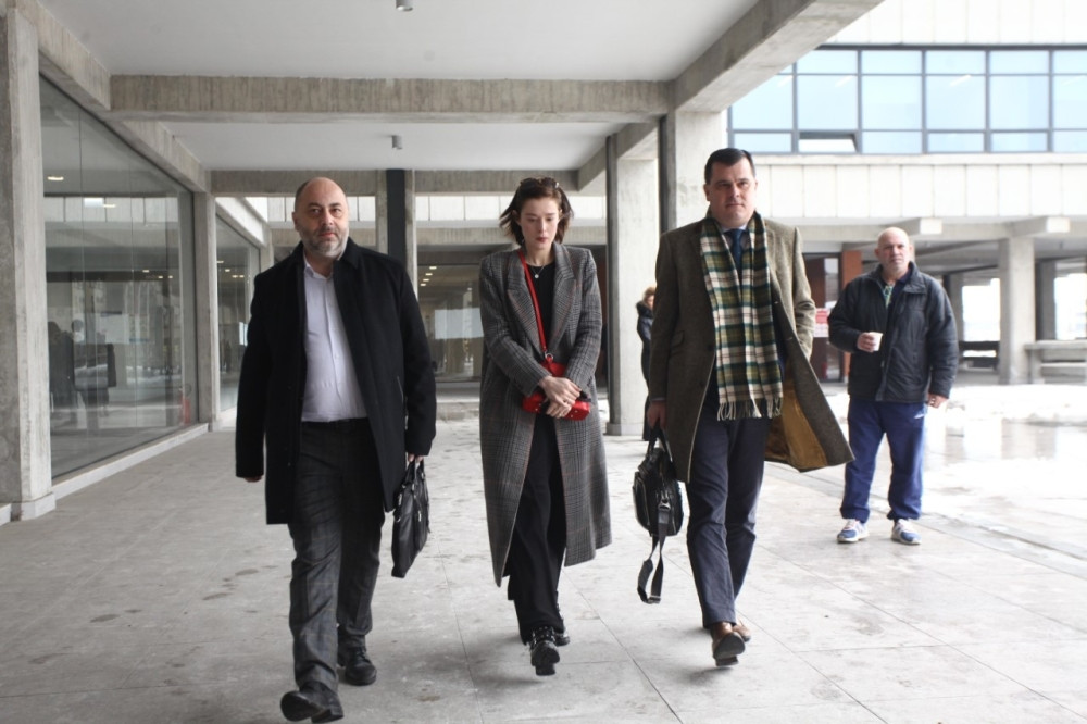 Milena Radulović u Višem tužilaštvu proživljava agoniju ispočetka, roditelji iscrpljeni žele da se sve završi (VIDEO)