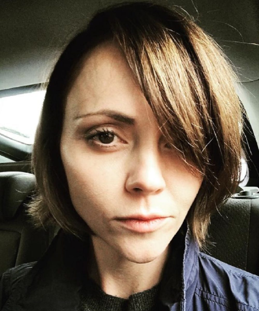 Muž joj kidao zglobove, pljuvao, tukao, bacao u vatru, ali ovo je prevršilo meru: Glumca očajna! (VIDEO)