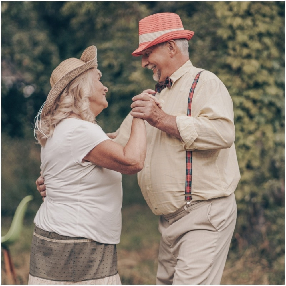 Bili su zajedno u srednjoj školi, razdvojili se i ponovno se spojili - nakon skoro 70 godina