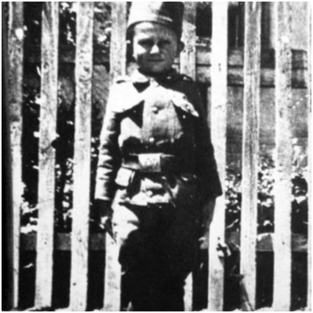 Momčilo je sa osam godina došao pred vojsku: "Čiko, sve su mi ubili…", a onda je cela četa istupila da osveti Gаvrićeve roditelje, brаću i sestre!