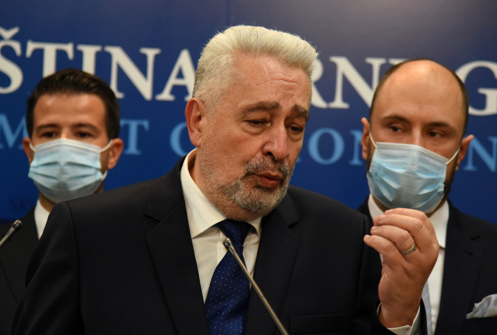 Kinezi Crnoj Gori donirali 10.000 doza vakcina: Krivokapić doneo odluku koja je izazvala potpuni ŠOK