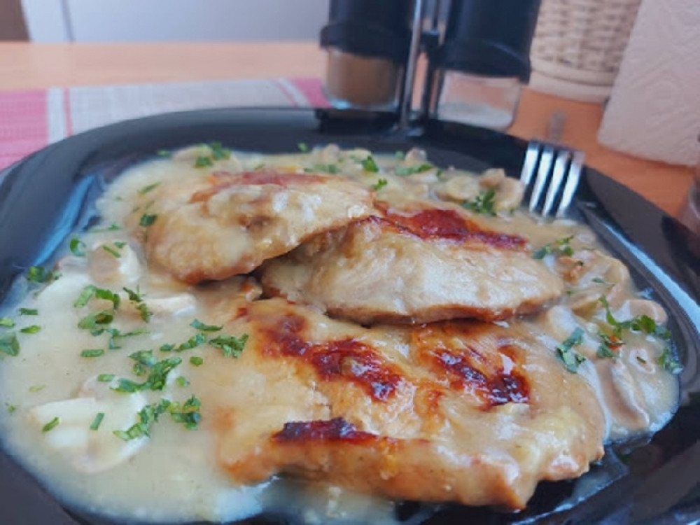 Lovačke šnicle sa šampinjonima, kao iz najboljeg restorana! (VIDEO)