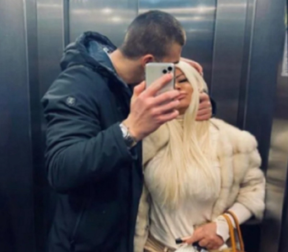 Dara Bubamara objavila fotografiju u bikiniju, reakcija njenog dečka je sve raznežila! (FOTO/VIDEO)