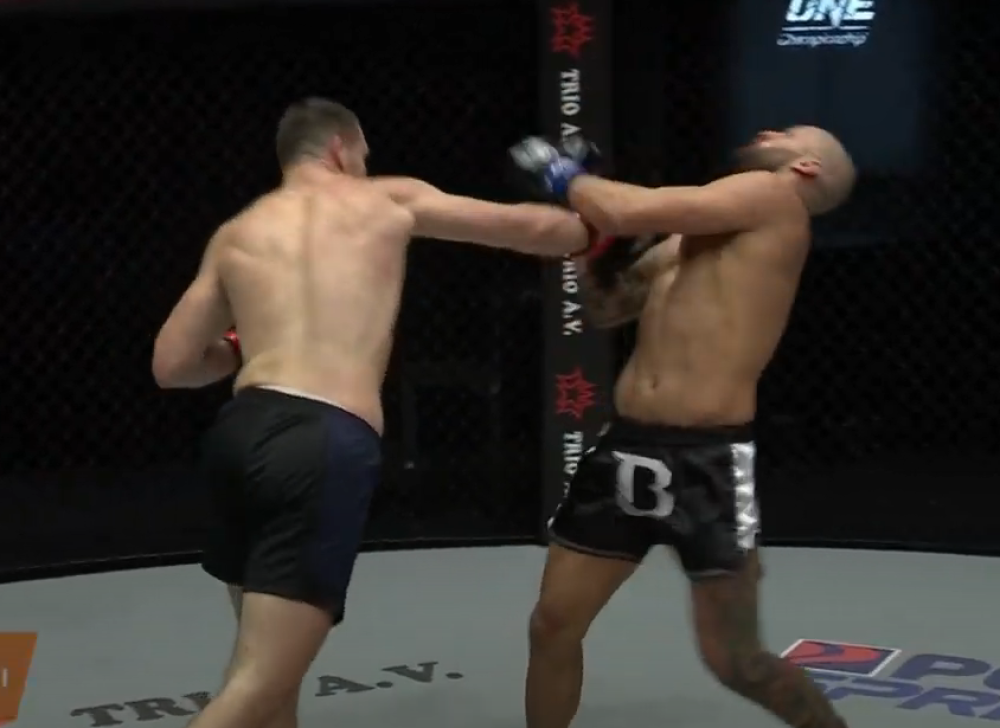 Rade Opačić uništio rivala! Portugalac krvav završio borbu! (VIDEO)