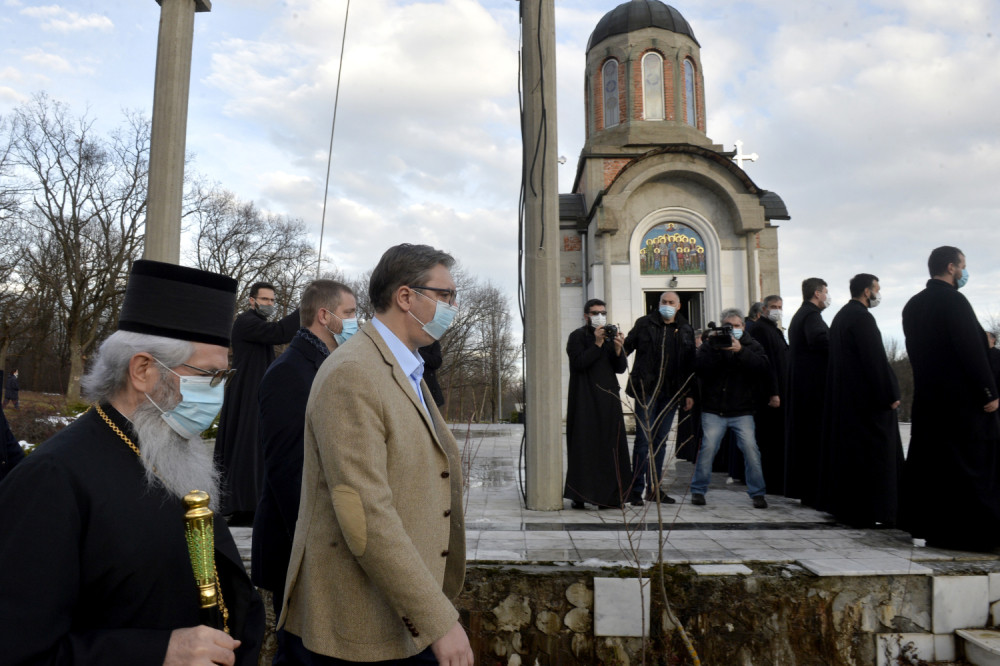 "Narodi koji nemaju prošlost i ne umeju da se sećaju ne zaslužuju ni budućnost"
