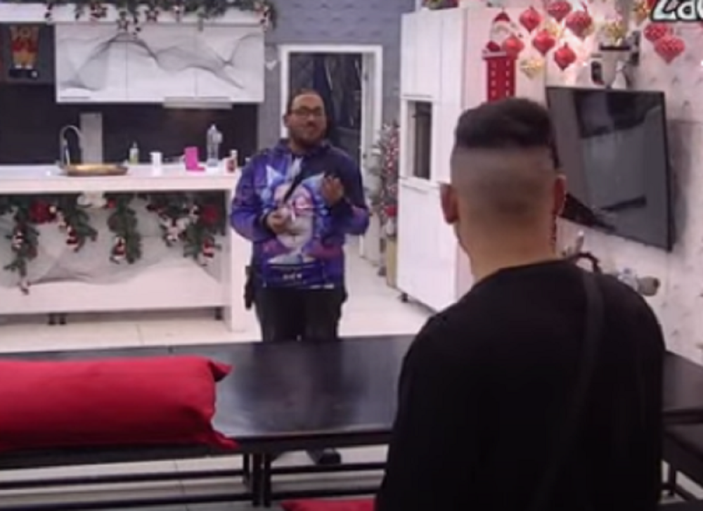 Bora i Neca ponovo žestoko zaratili, treslo se imanje, a ovakve surove uvrede još niste čuli! (FOTO/VIDEO)