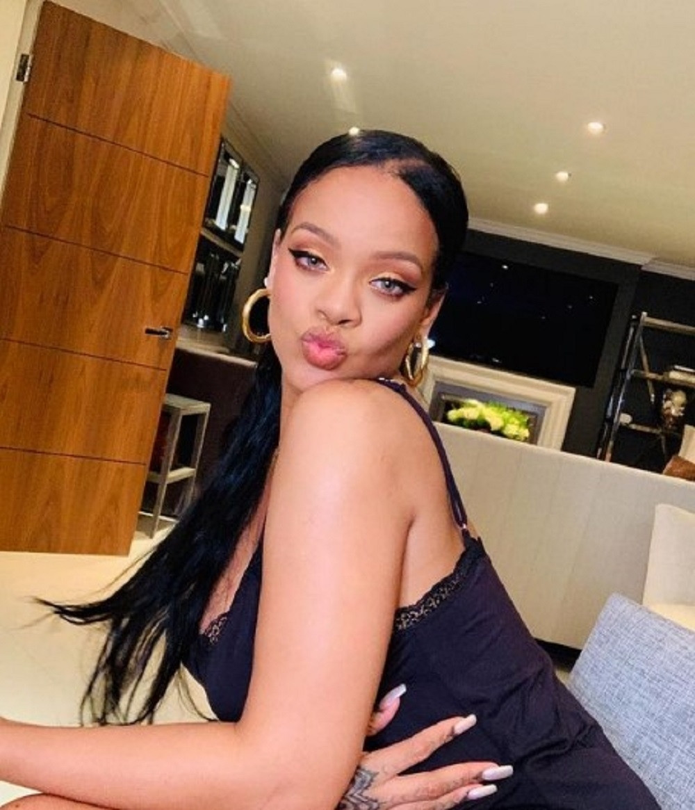 Zaljubljena pevačica više ne krije vezu sa kolegom! (FOTO/VIDEO)