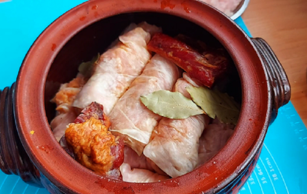 Sarma ispod sača zauzima prvo mesto po ukusu! (VIDEO)