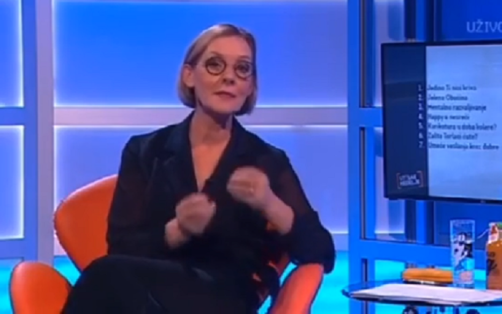 Olja Bećković napravila skandal usred emisije, prekinula gledateljku Mirjanu, a onda joj besno rekla: Da li ste vi normalni? (VIDEO)