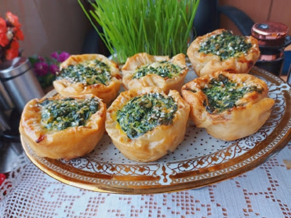 Fantastične, slane korpice punjene spanaćem, započnite dan ukusnim pecivom (VIDEO)