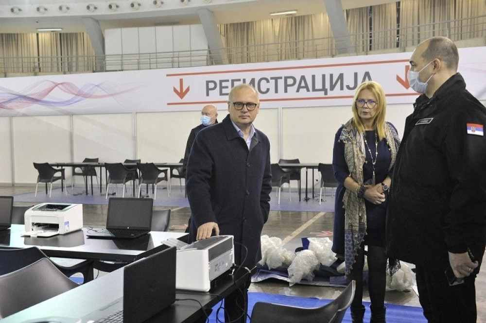 "Što se pre vakcinišemo, pre ćemo se vratiti životu kao pre marta prošle godine"