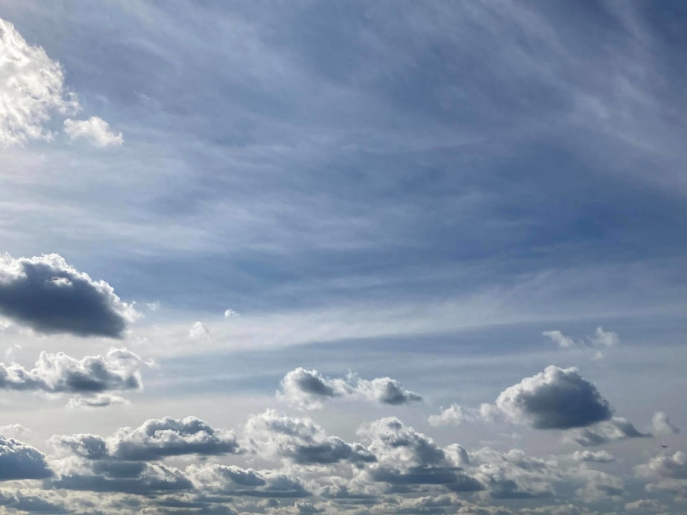 Danas oblačno i suvo, a uveče OBRT