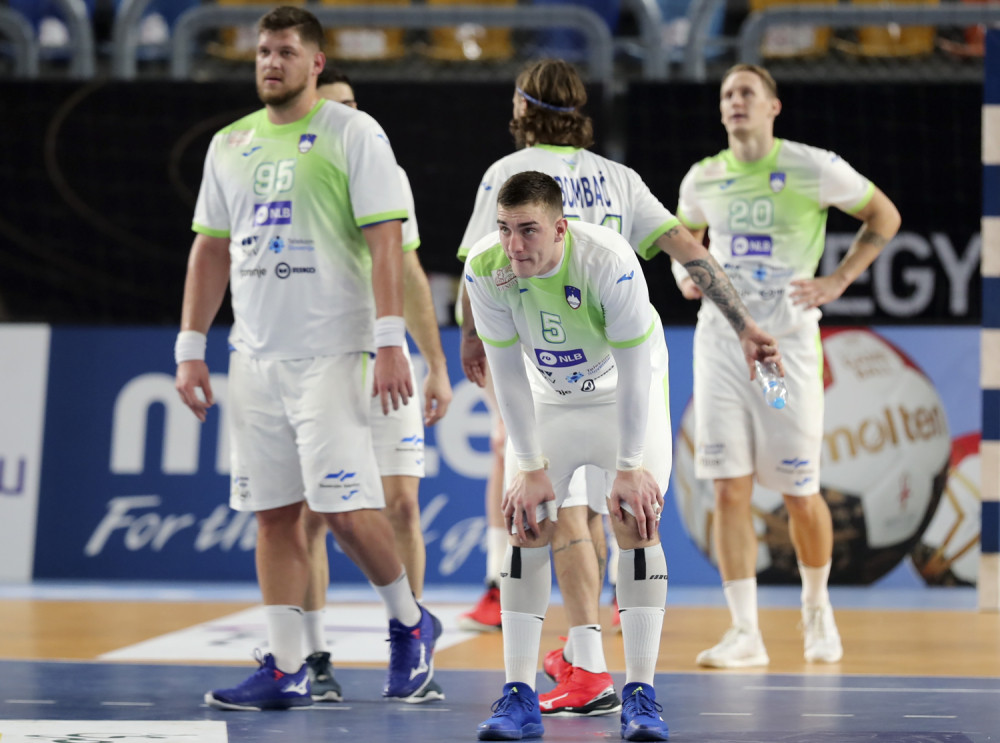 Skandal na Svetskom prvenstvu! Rukometaše Slovenije otrovali pred odlučujući meč!