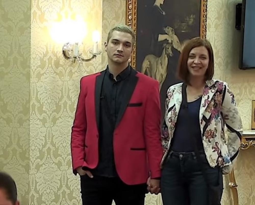 Uhvatila Šogorovića za ruku i ušla u vilu, ostavila muža posle 20 godina braka - Tatjana otkrila detalje razvoda!