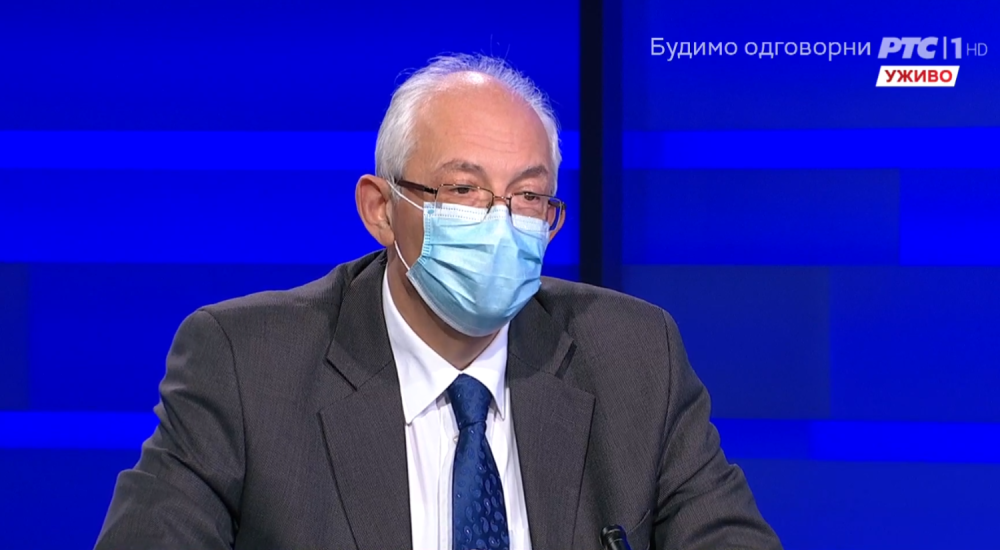Kon primio vakcinu u desnu ruku, a kasnije se držao za levu, doktor izašao u javnost i razotkrio sve! (VIDEO)