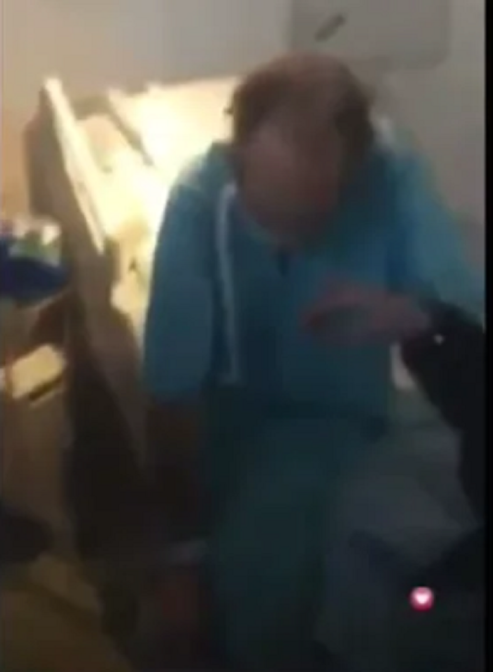 Pacijent kašlje i bori se za vazduh, ali hoće kući jer ne veruje u koronu (FOTO/VIDEO)