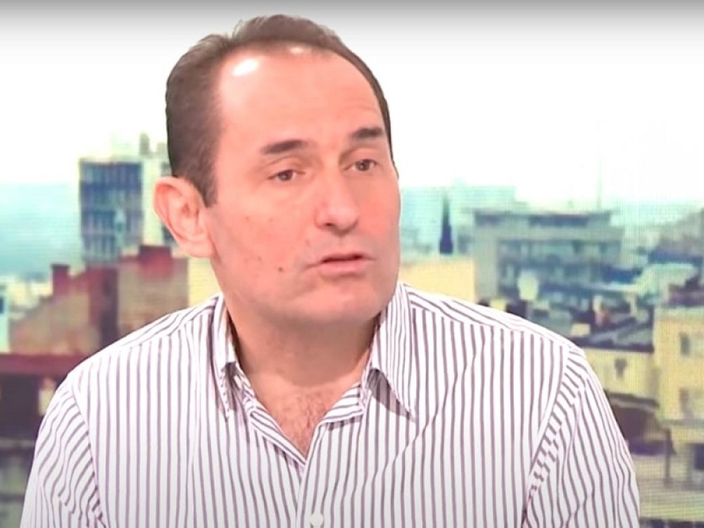 Pedijatar objasnio kako je dečak od 11 godina umro od korone, i zašto novi soj više napada decu