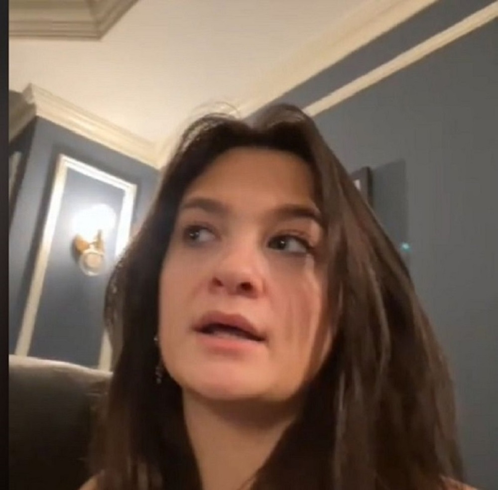 Na Tviteru bivše Trampove savetnice osvanula toples fotka njene ćerke (16): U porodici nastao haos