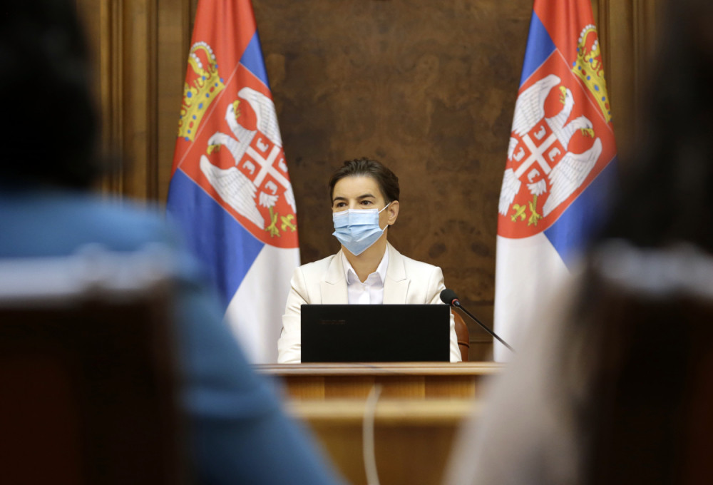 Brnabić: Sutra nove količine ruske vakcine, u ponedeljak još 9.800 novih doza Fajzerove