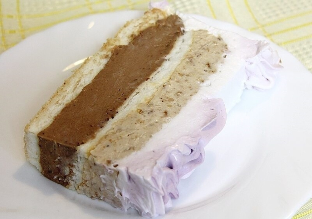 Torta Španski vetar, fina, kremasta, sa koricama koje se tope u ustima