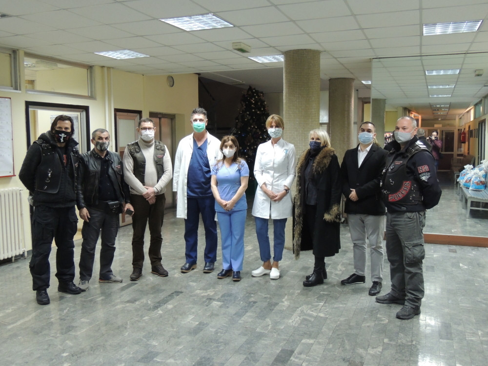 Evo kako su ruski motociklisti i Arena Channels Group obradovali decu u Srbiji