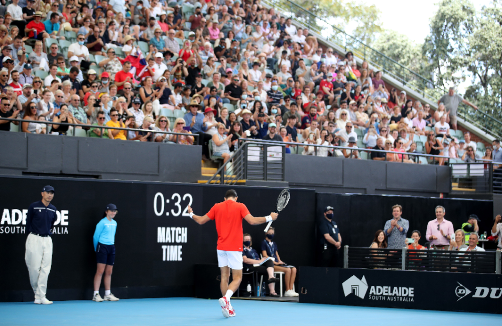 Navijači su baš zabrinuti za Novaka! (FOTO)
