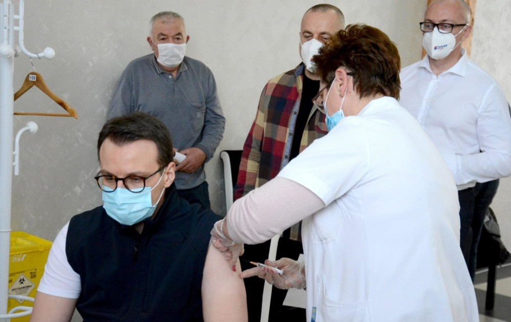 Petković i predstavnici Srpske liste na imunizaciji