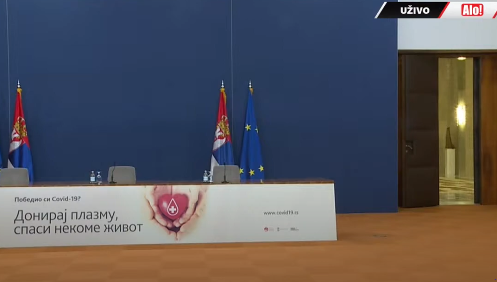 Na koferenciji se nije pojavio nijedan član Kriznog štaba, novinari se iznenadili kad su ugledali novo lice