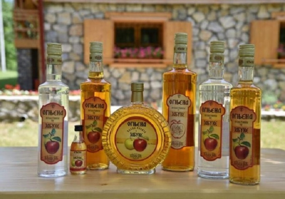 Raspberry Rakija Srpska rakija dominirala u Londonu! | Vesti | Alo